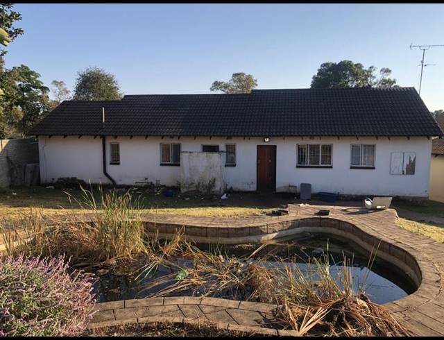 3 BEDROOM HOUSE FOR SALE IN STRUBENSVALLEI